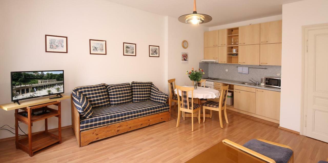 Apartmán Ondřejská KLV Exterior foto