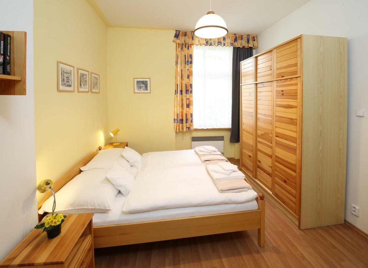 Apartmán Ondřejská KLV Exterior foto